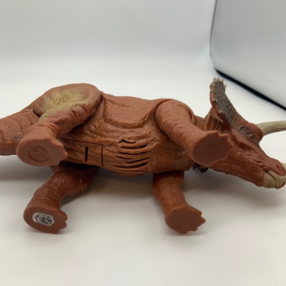 Jurassic World Velociraptor Triceratops & More Figurines Set of 6 - Picture 6 of 16